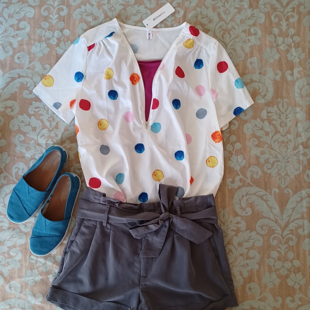 FUN top!  NWT